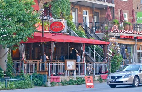 Bistro du Café Krieghoff, Québec .